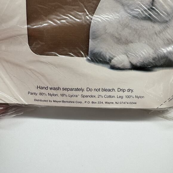 Mayer TAUPE Ultra Sheer Control Top Sandalfoot Med Tall 80’s Pantyhose BUNNY NOS - Picture 4 of 8